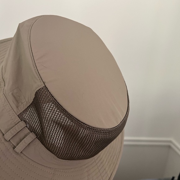 REI hat Size X/XL Tan perfect condition! - Picture 4 of 9